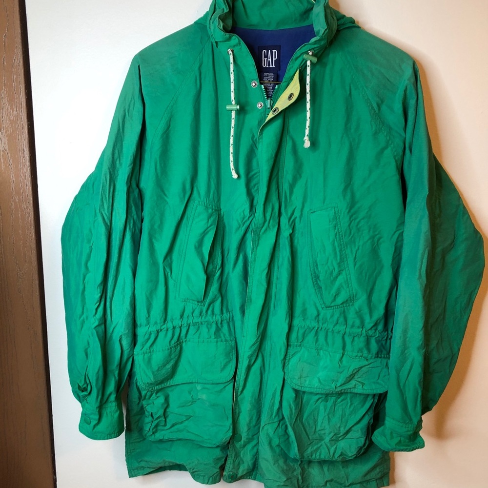 Vintage hooded green GAP jacket with large pockets